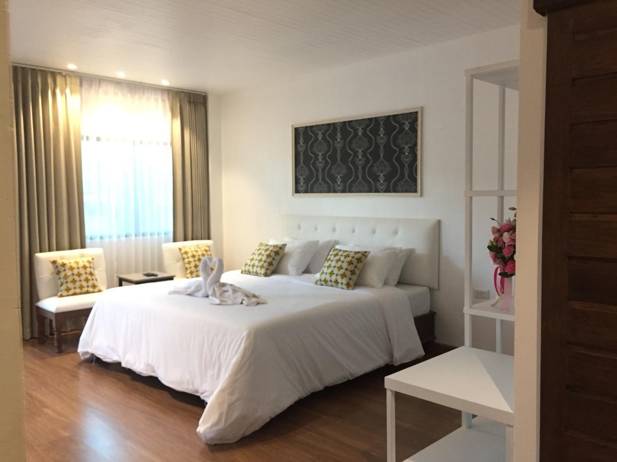 Phetcharat Grand Hotel Maesot Mae Sot Luaran gambar