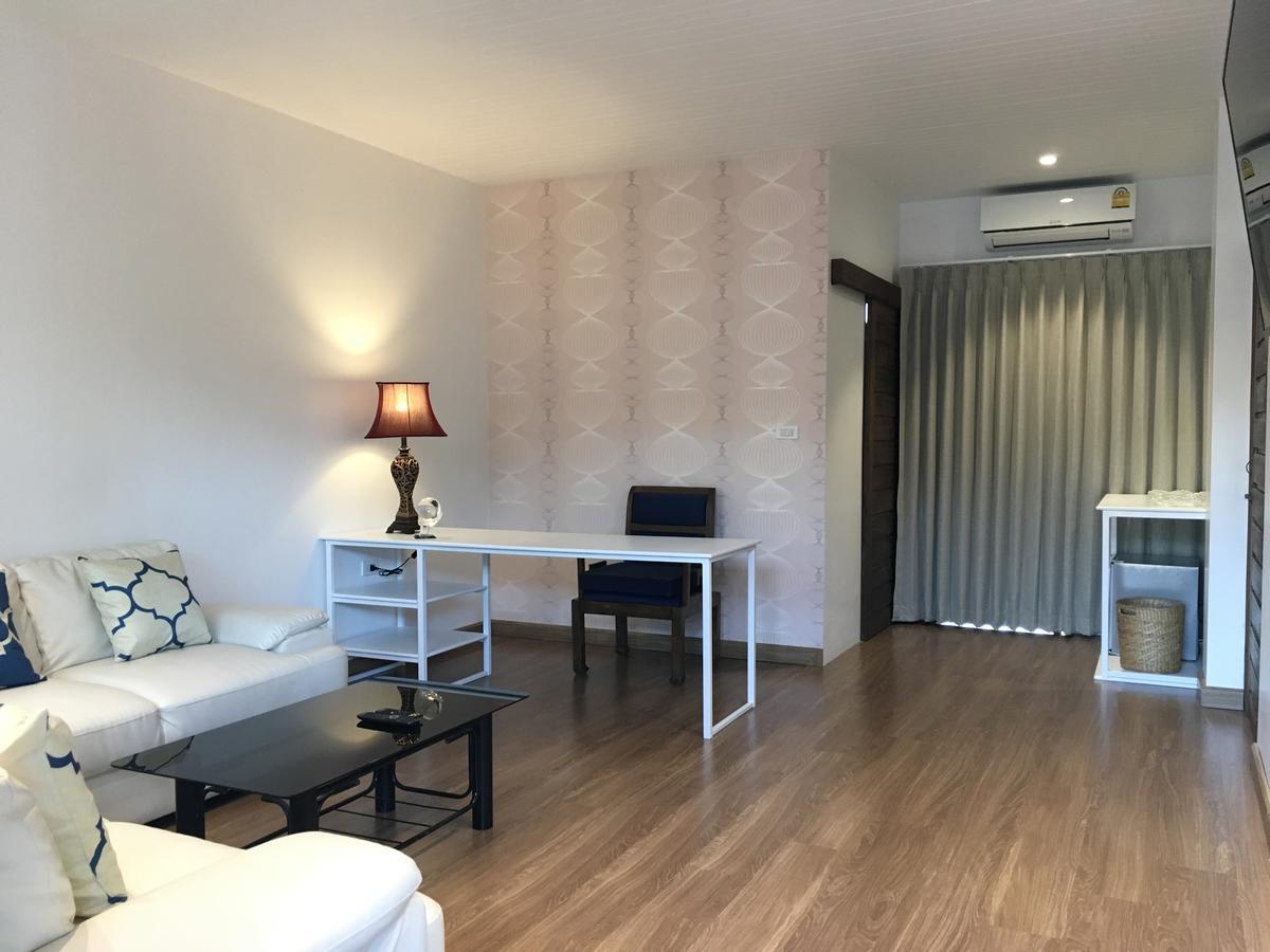 Phetcharat Grand Hotel Maesot Mae Sot Luaran gambar
