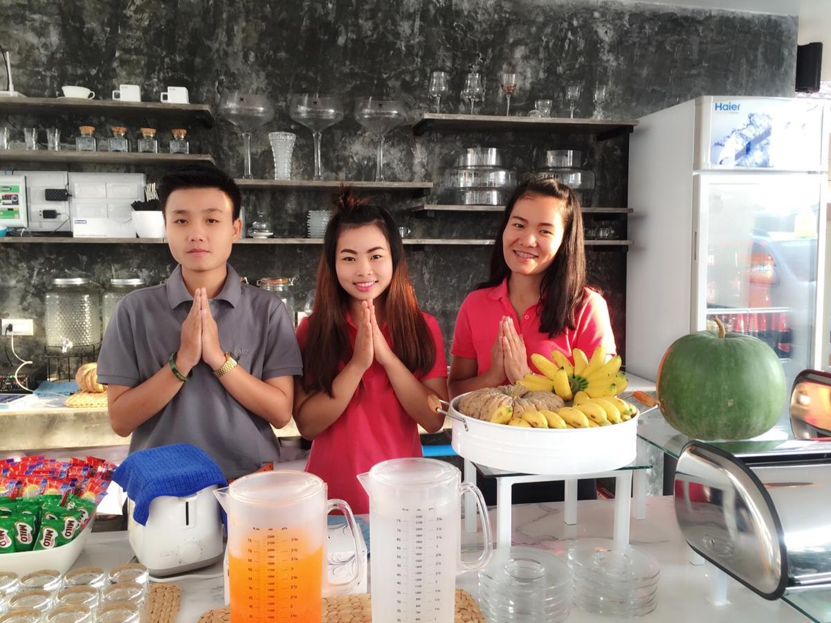 Phetcharat Grand Hotel Maesot Mae Sot Luaran gambar