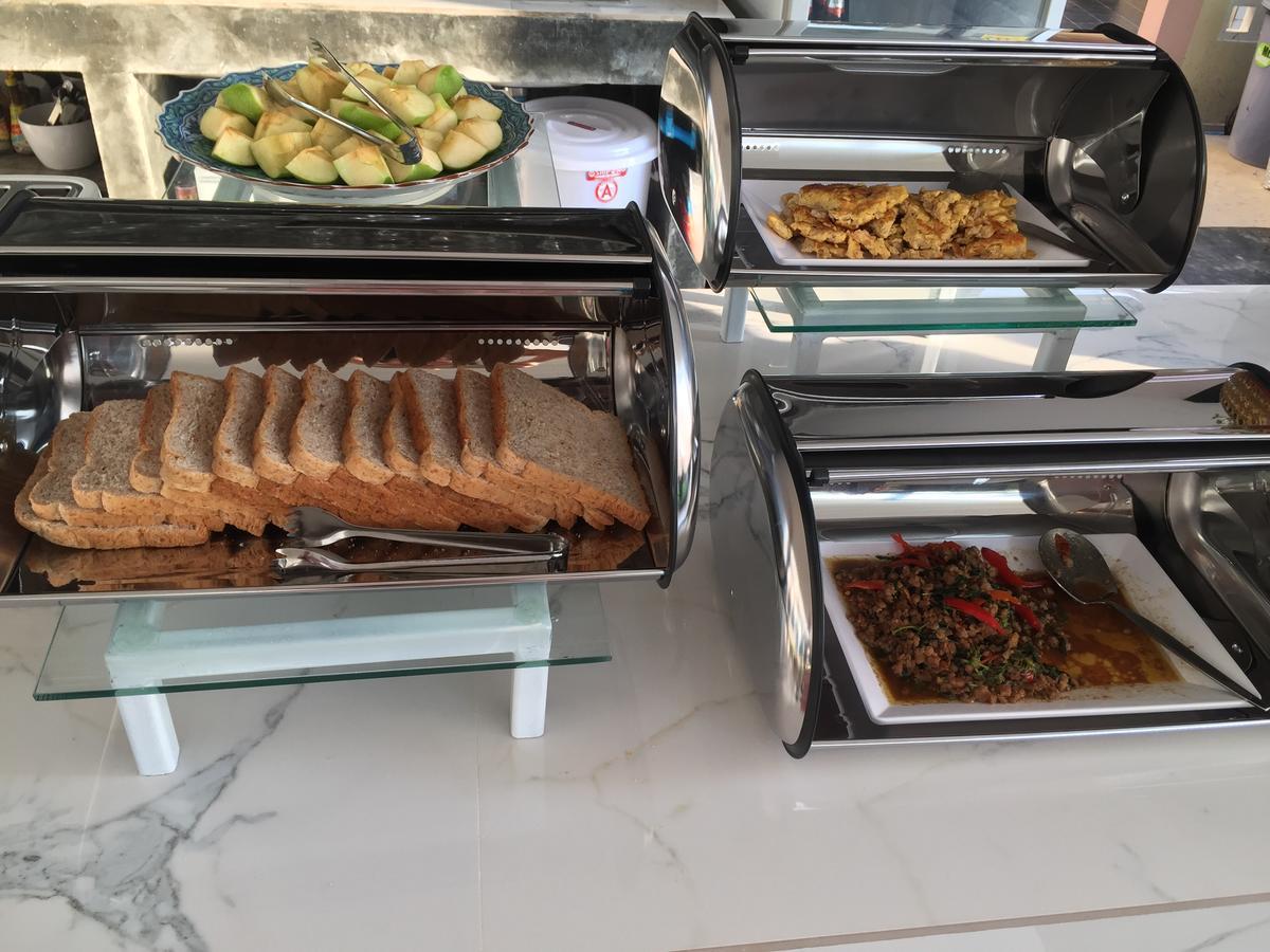 Phetcharat Grand Hotel Maesot Mae Sot Luaran gambar