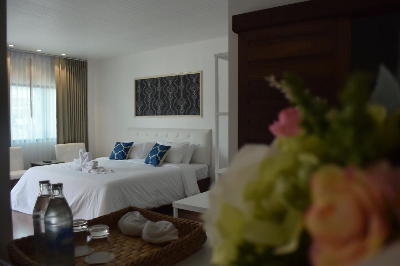 Phetcharat Grand Hotel Maesot Mae Sot Luaran gambar