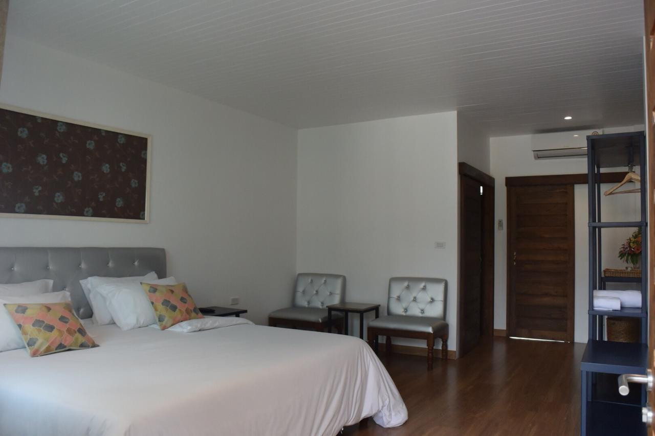 Phetcharat Grand Hotel Maesot Mae Sot Luaran gambar