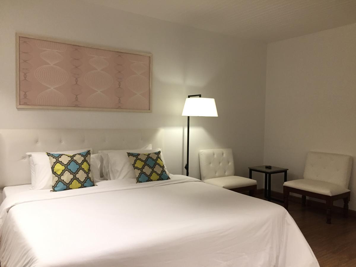 Phetcharat Grand Hotel Maesot Mae Sot Luaran gambar